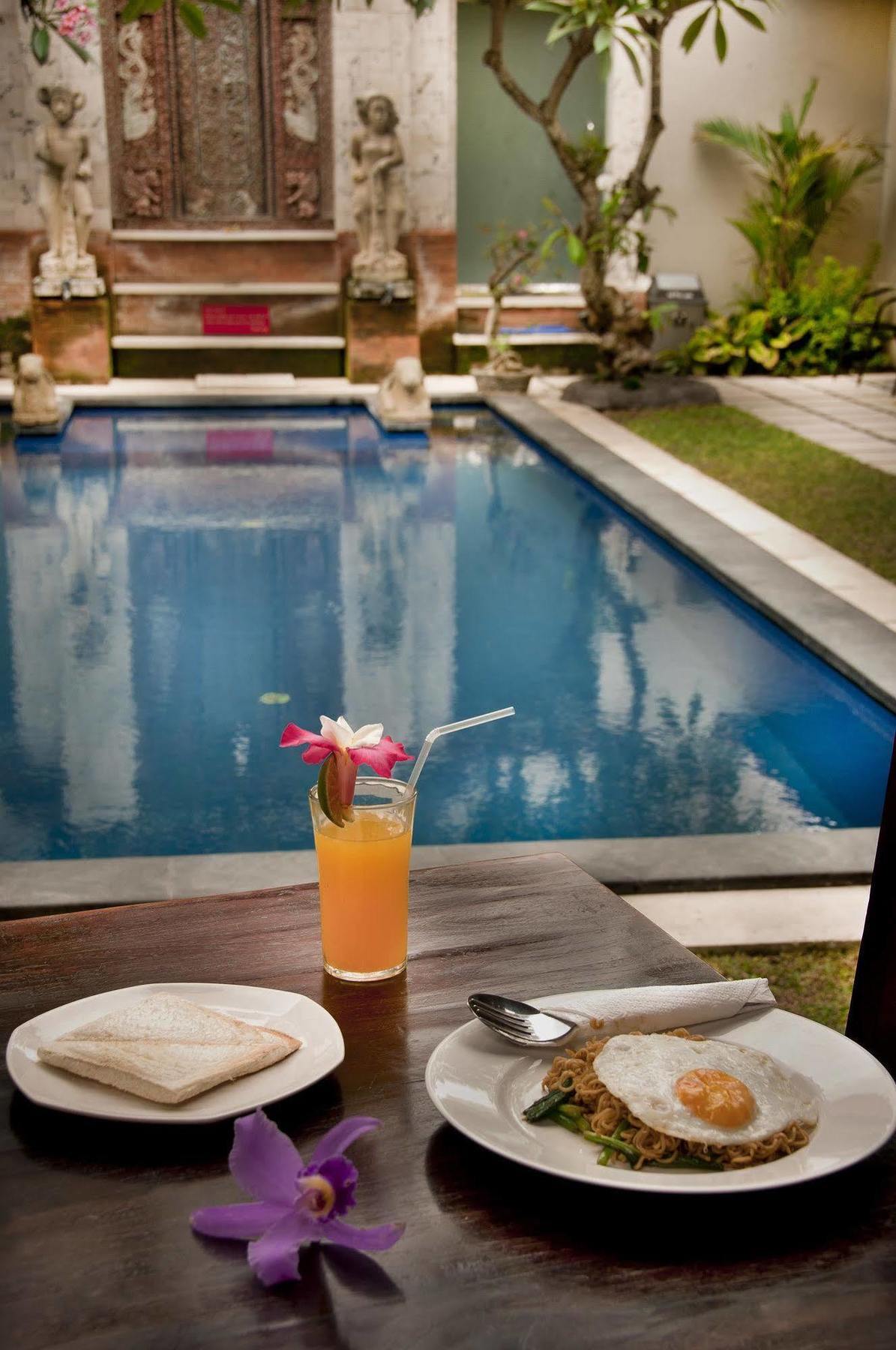 Sindhu Mertha Suite Sanur Exteriör bild